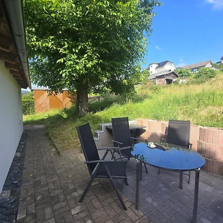 Retreat Whirlpool & Terrace Apartment *